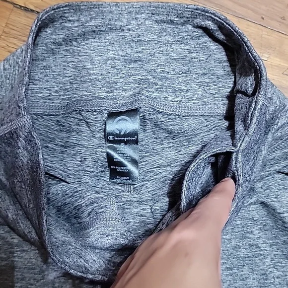 Champion capri size s color gray and black good condition - Picture 5 of 10